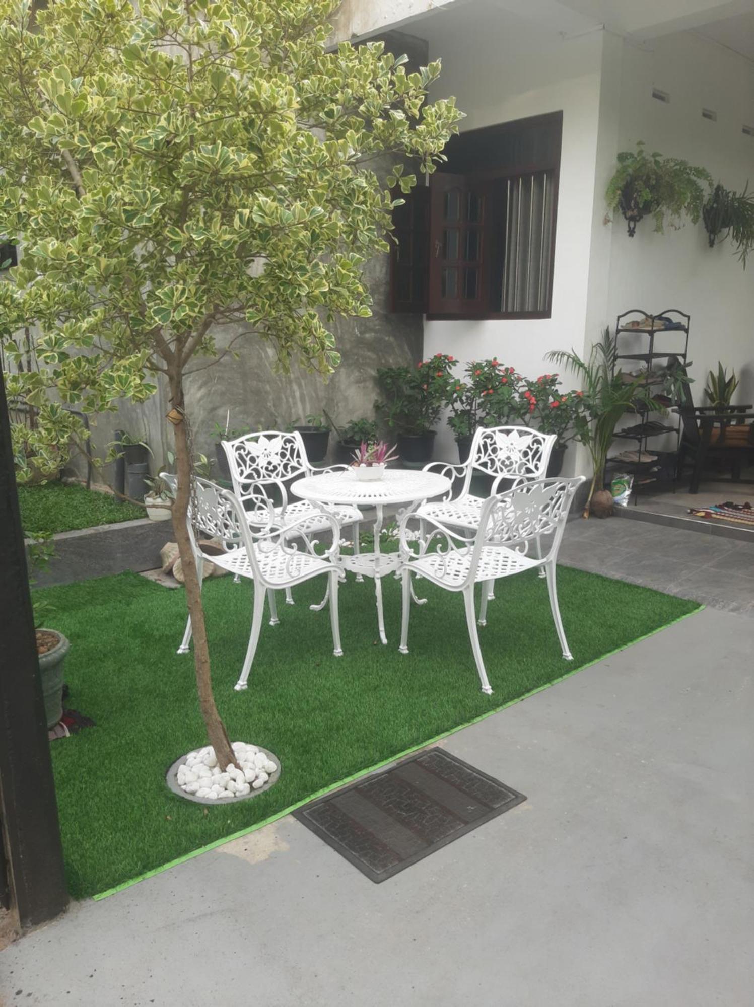 Weerakoon Garden Guest Hotel Hikkaduwa Exterior foto